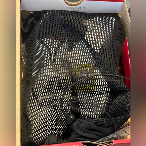 New IN BOX - NW White and Black Men's Athletic Cycling Shoes - brand new! - Picture 4 of 17